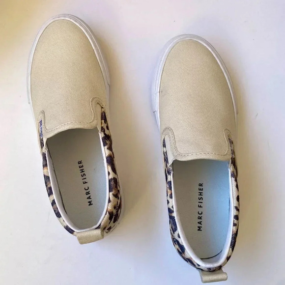 NWT Marc Fisher Canvas Cassee Leopard Slip-On Shoes 6 - Picture 4 of 6